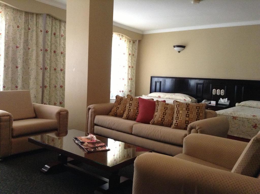 Hotel Real De Uruapan Uruapan  Eksteriør bilde